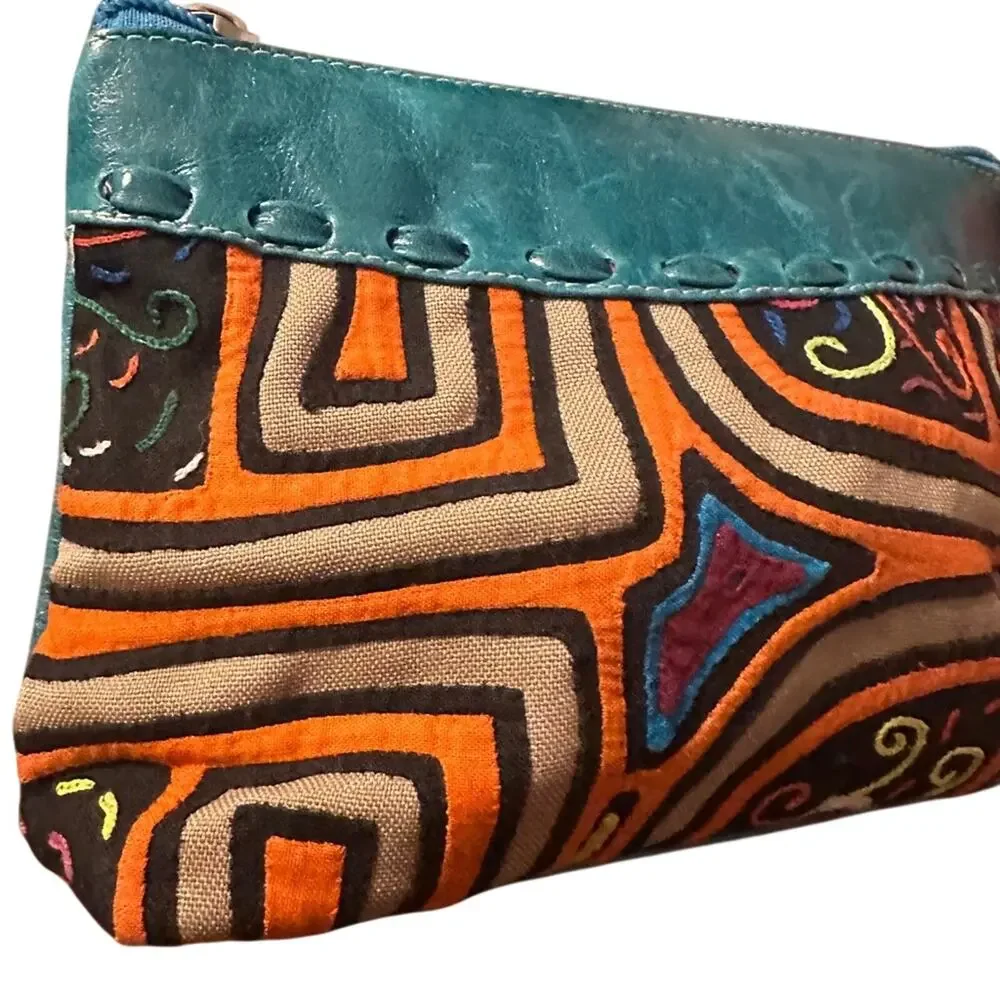 Arte Kuna Colombia Leather Embroidered Boho Clutch Festival Pouch